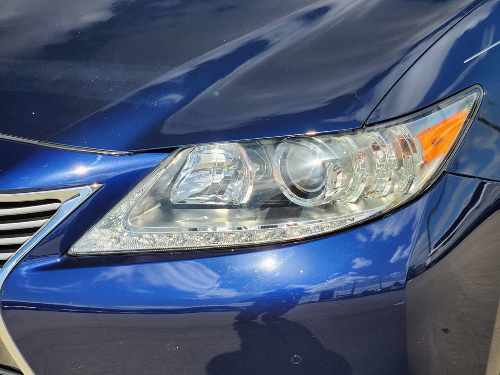 Used 2014 Lexus ES 350 w/ Luxury Package FWD image 9