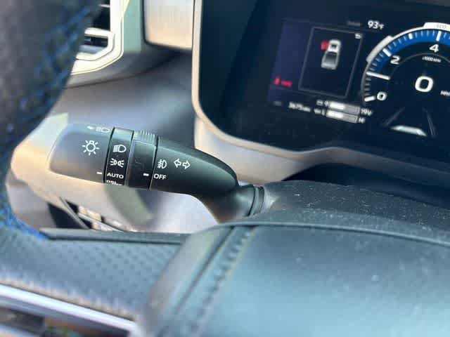 Used 2025 Toyota Tundra Platinum AWD/4WD image 16