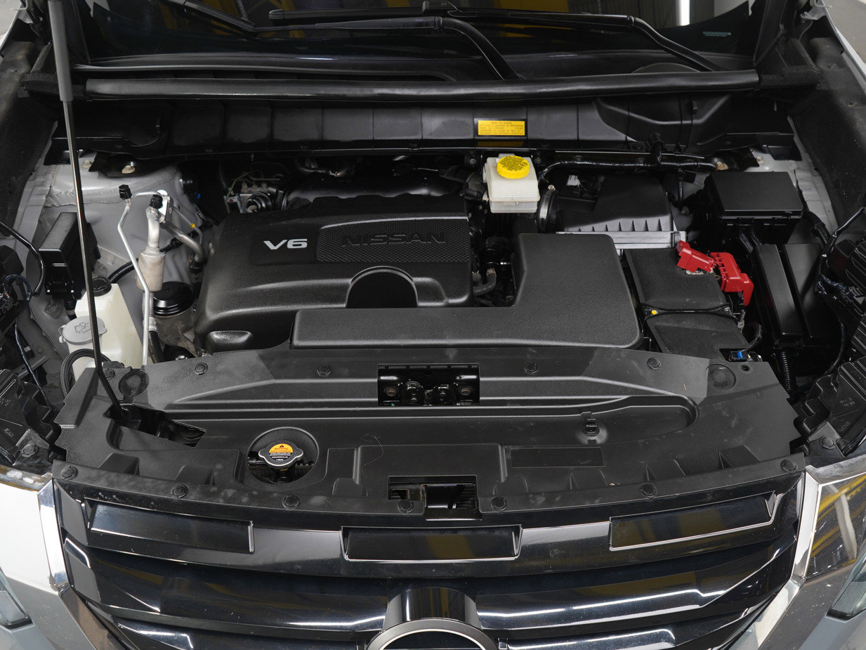 Used 2022 Nissan Pathfinder Platinum image 31