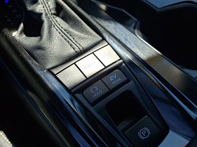 Certified 2025 Toyota Camry SE FWD image 22