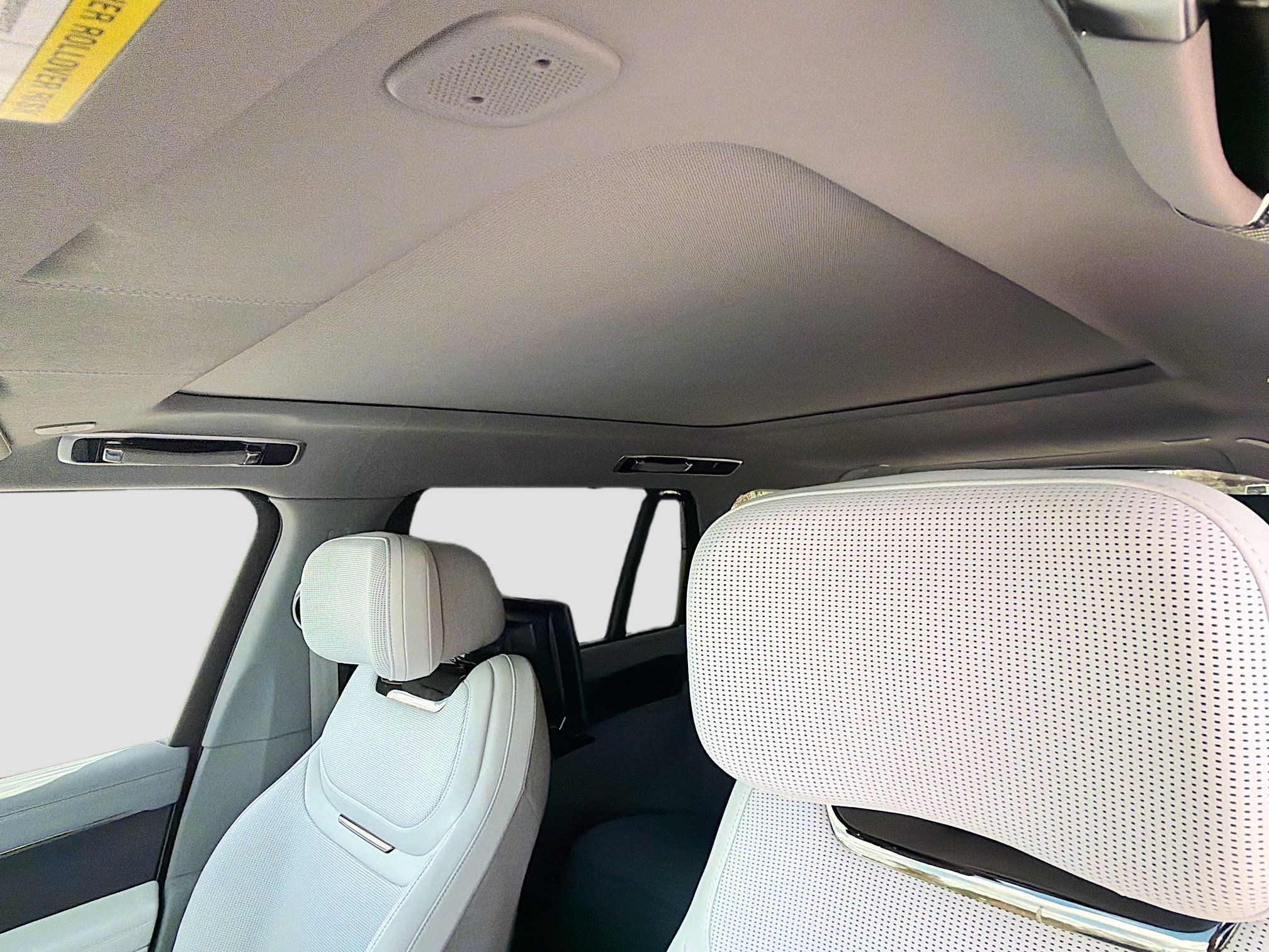 New 2026 Land Rover Range Rover SV image 28