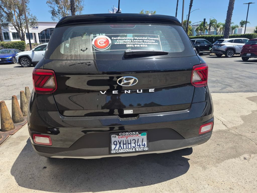 Used 2026 Hyundai Venue SE FWD image 8