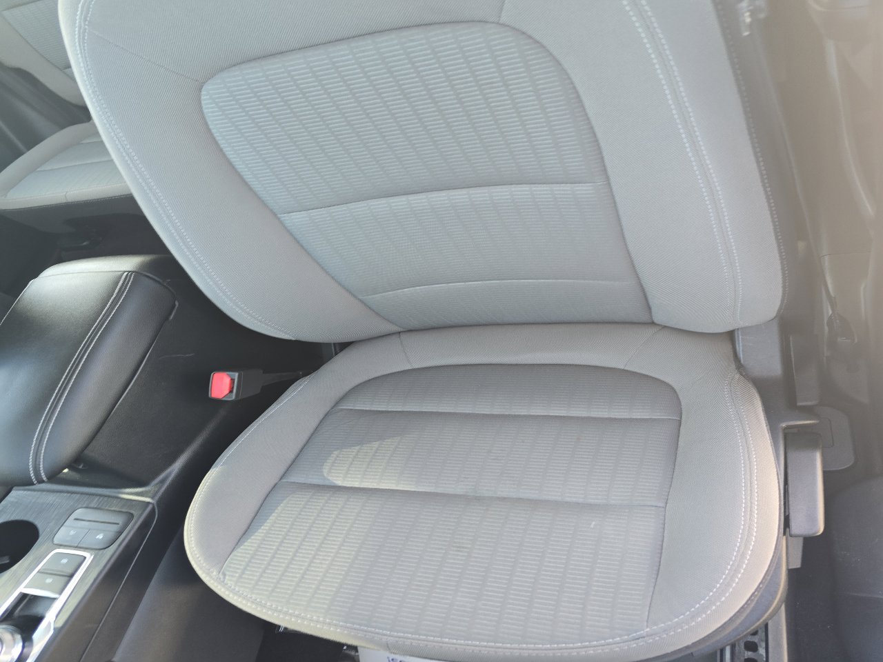 Used 2021 Ford Escape S image 23