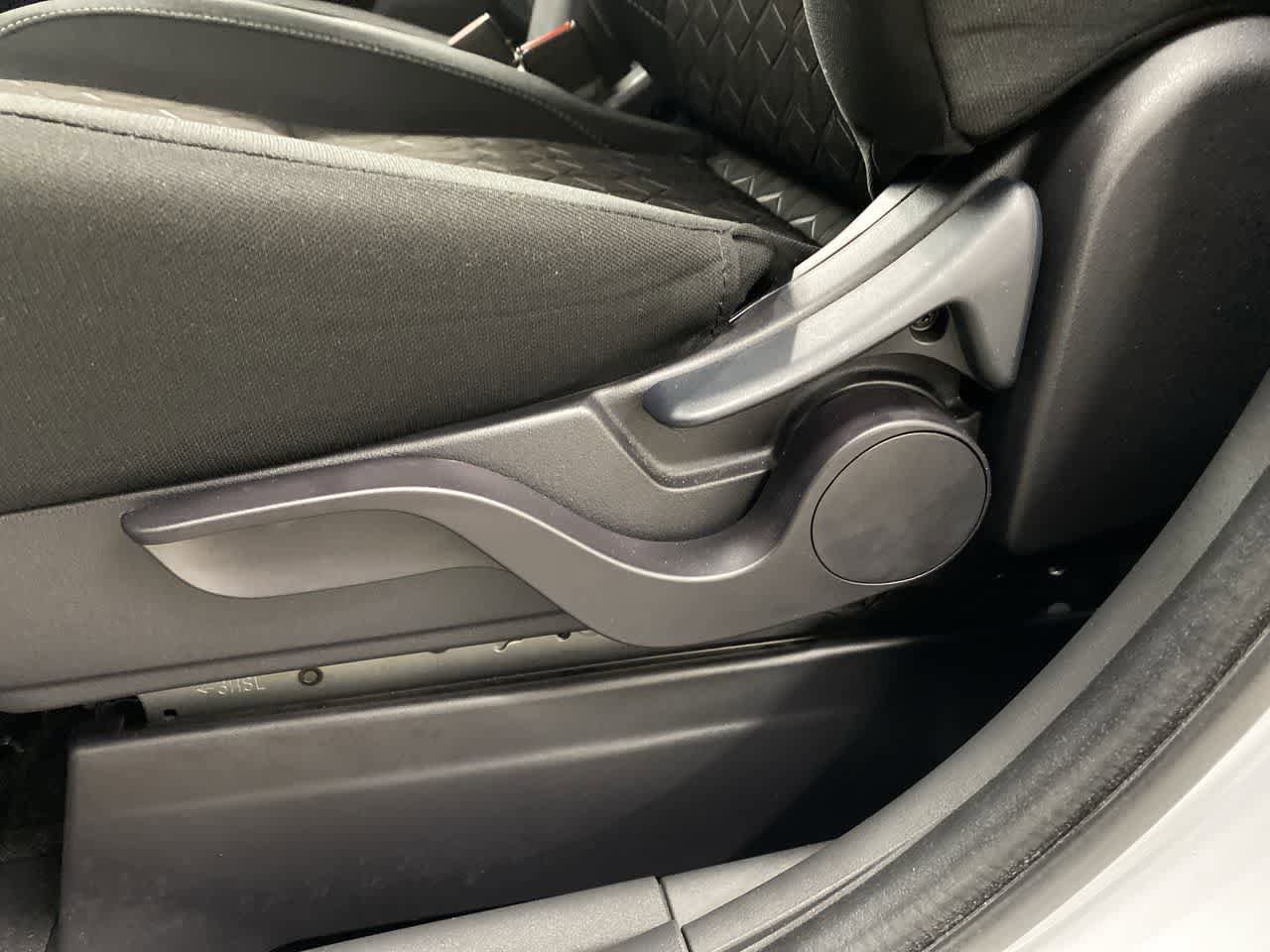 Used 2025 Mitsubishi Outlander Sport ES AWD/4WD image 15