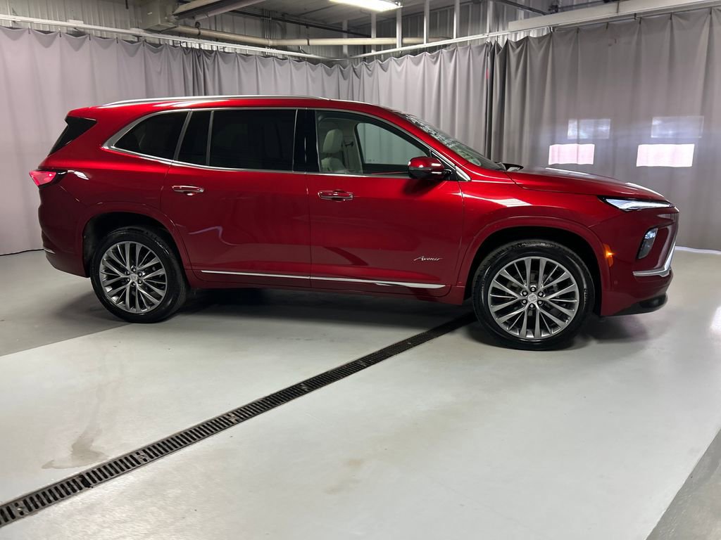 Used 2025 Buick Enclave Avenir w/ Super Cruise Package image 8