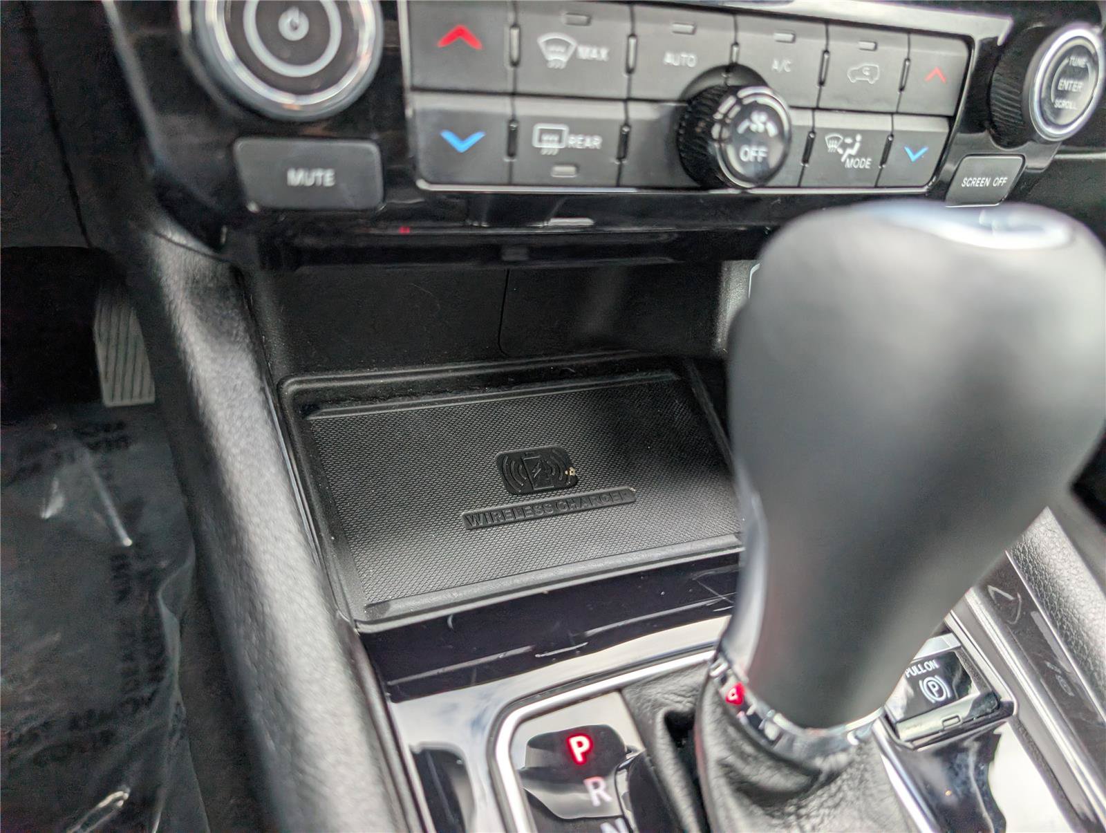 Used 2024 Jeep Compass Latitude AWD/4WD image 26