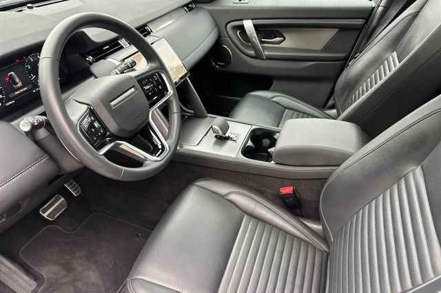 Certified 2025 Land Rover Discovery Sport Dynamic SE AWD/4WD image 9