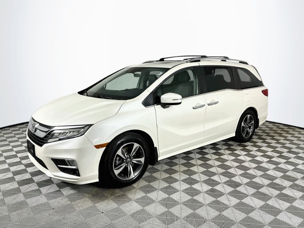 Used 2018 Honda Odyssey Touring image 3