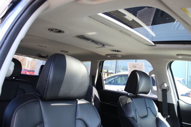 Used 2024 Kia Telluride S w/ S Sunroof Package image 35
