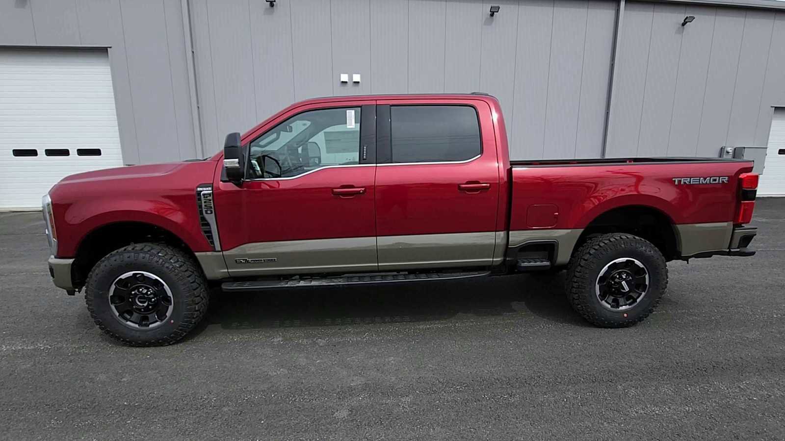 New 2026 Ford F250 King Ranch w/ Tremor Off-Road Package image 5