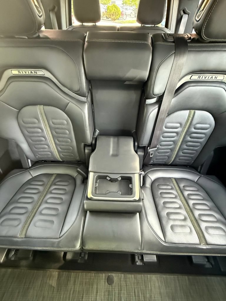 Used 2023 Rivian R1S Adventure AWD/4WD image 32