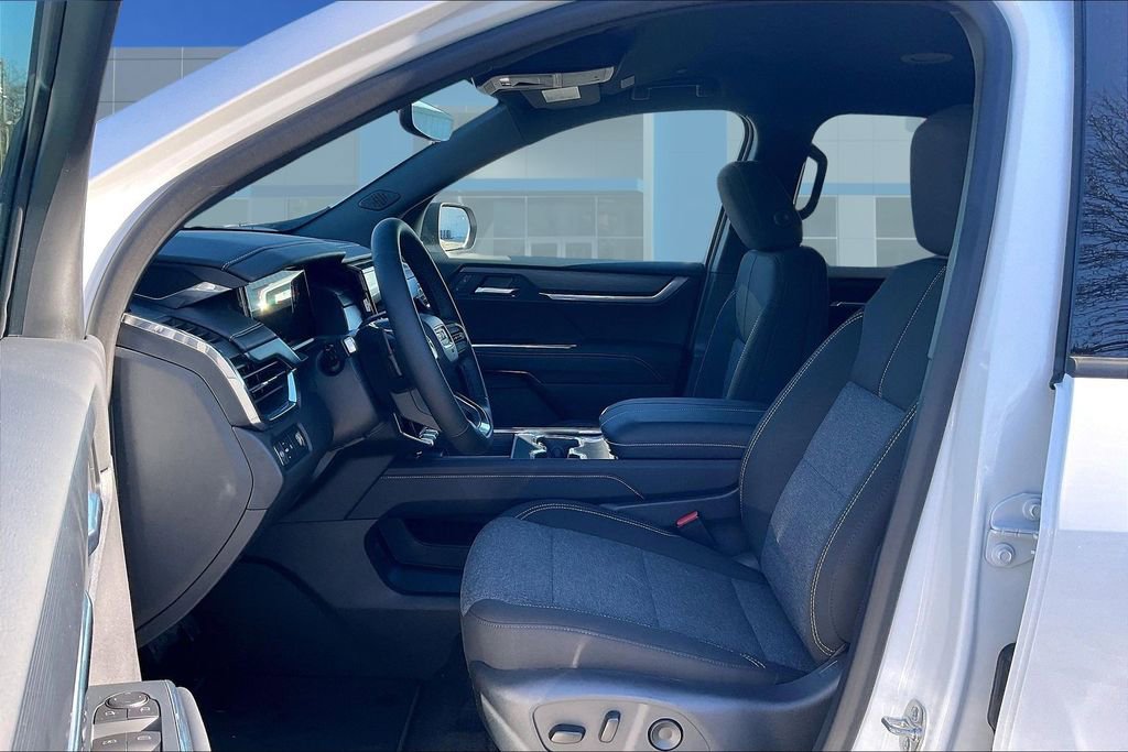 New 2026 GMC Acadia Elevation image 24