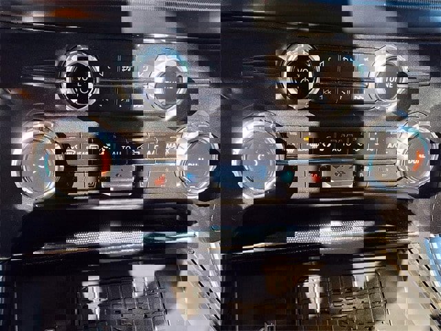 Certified 2023 Ford F150 Platinum w/ Equipment Group 701A High image 17