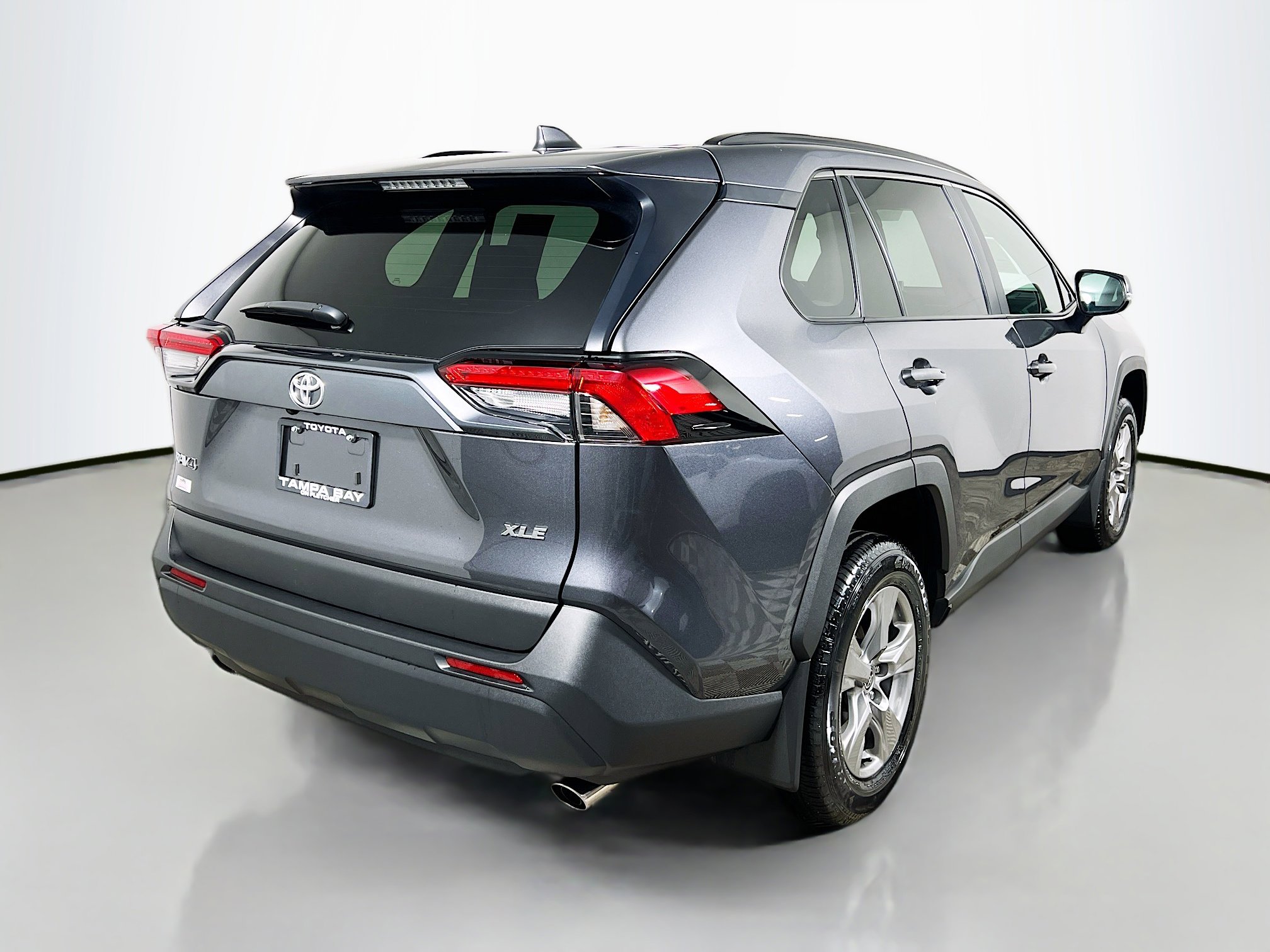 Used 2025 Toyota RAV4 XLE image 4