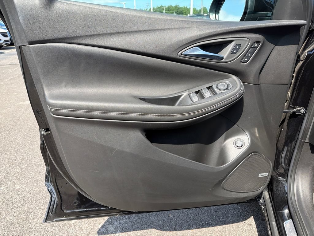 Certified 2024 Buick Encore GX Avenir w/ Avenir Technology Package AWD/4WD image 12
