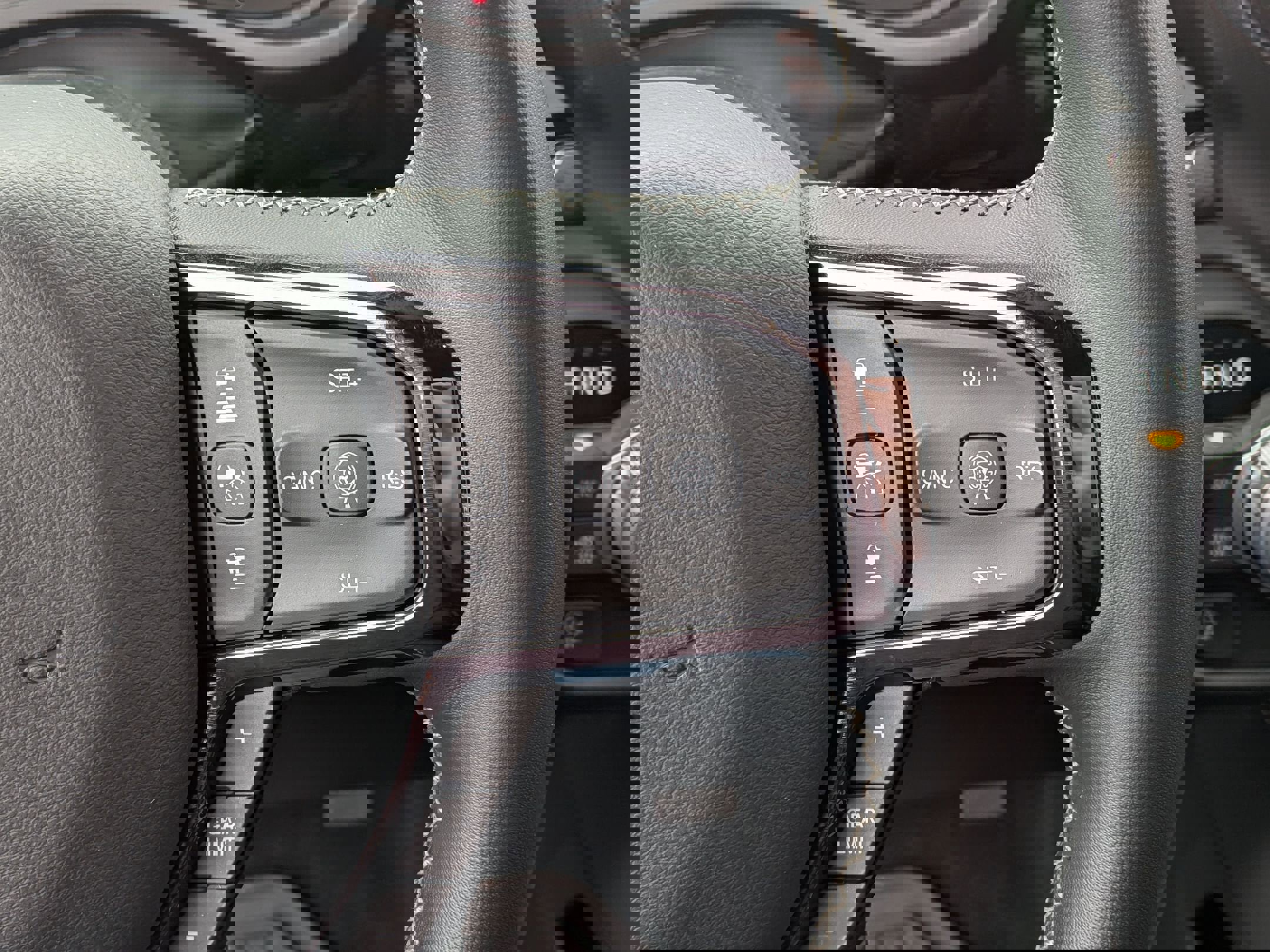 Used 2026 RAM 1500 Limited w/ Body Color Bumper Group image 17