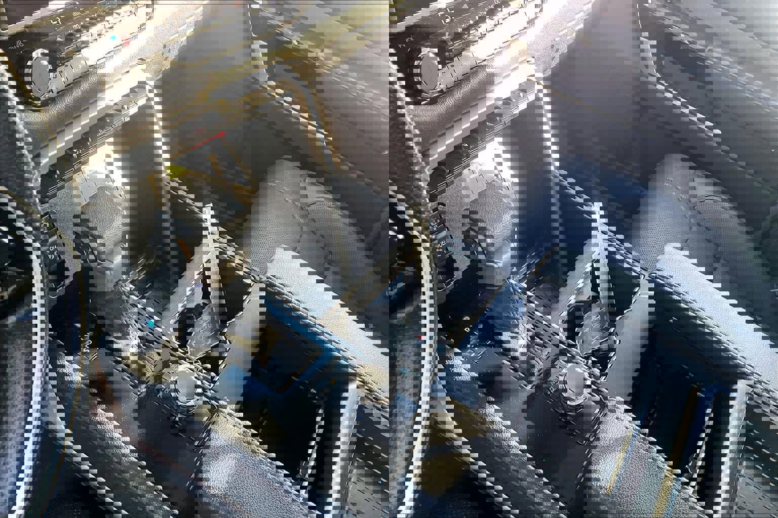 Used 2022 Toyota Tundra Limited image 16