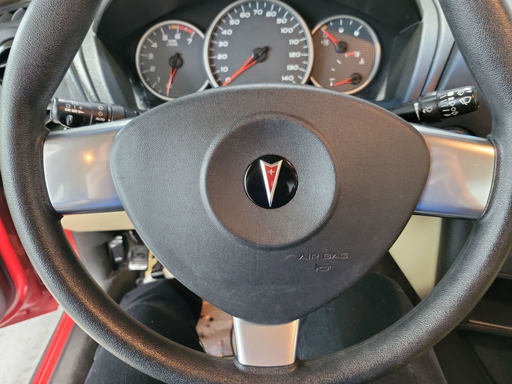 Used 2008 Pontiac Grand Prix image 36