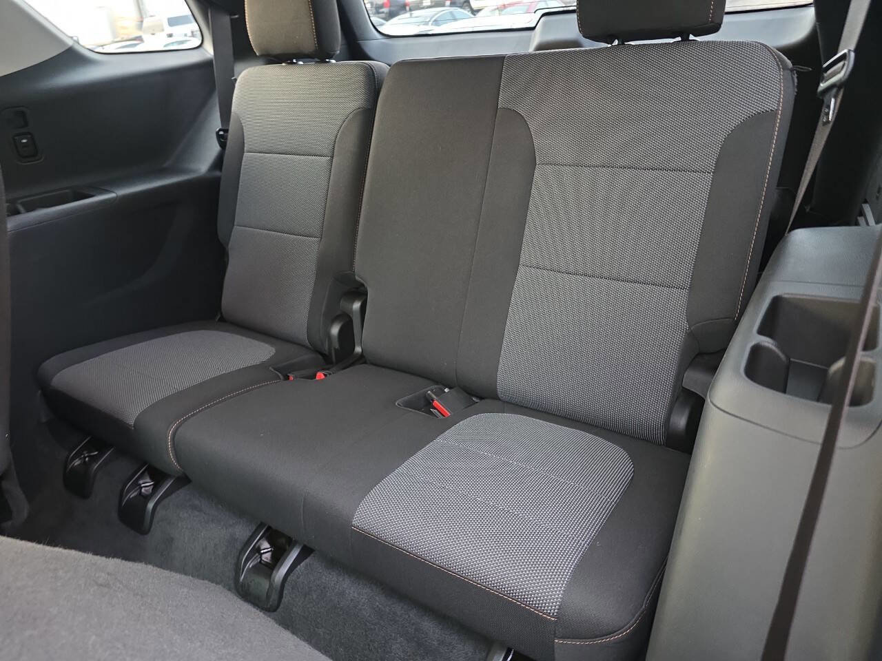 Used 2020 Chevrolet Traverse LT w/ Driver Confidence II Package image 12