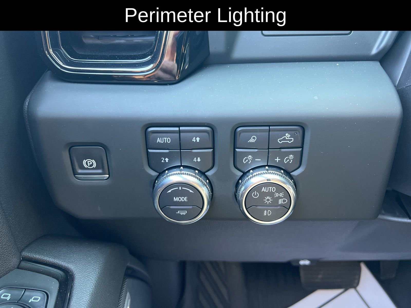 Used 2024 GMC Sierra 1500 AT4 w/ AT4 Preferred Package image 29