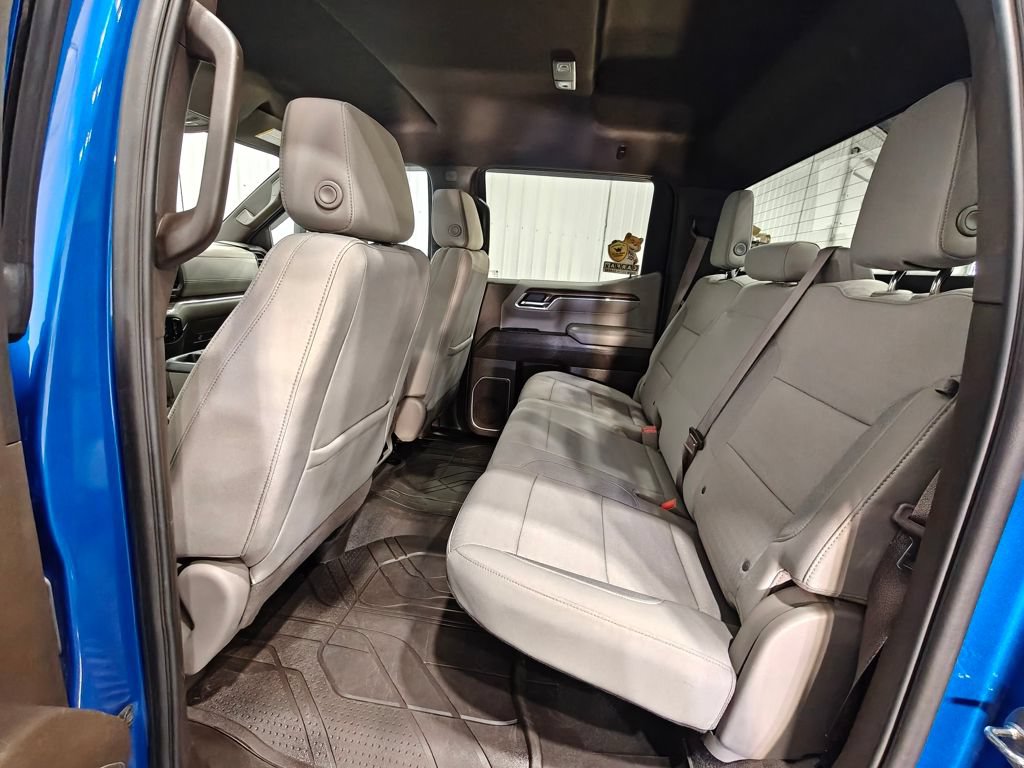 Used 2023 Chevrolet Silverado 1500 LT AWD/4WD image 29