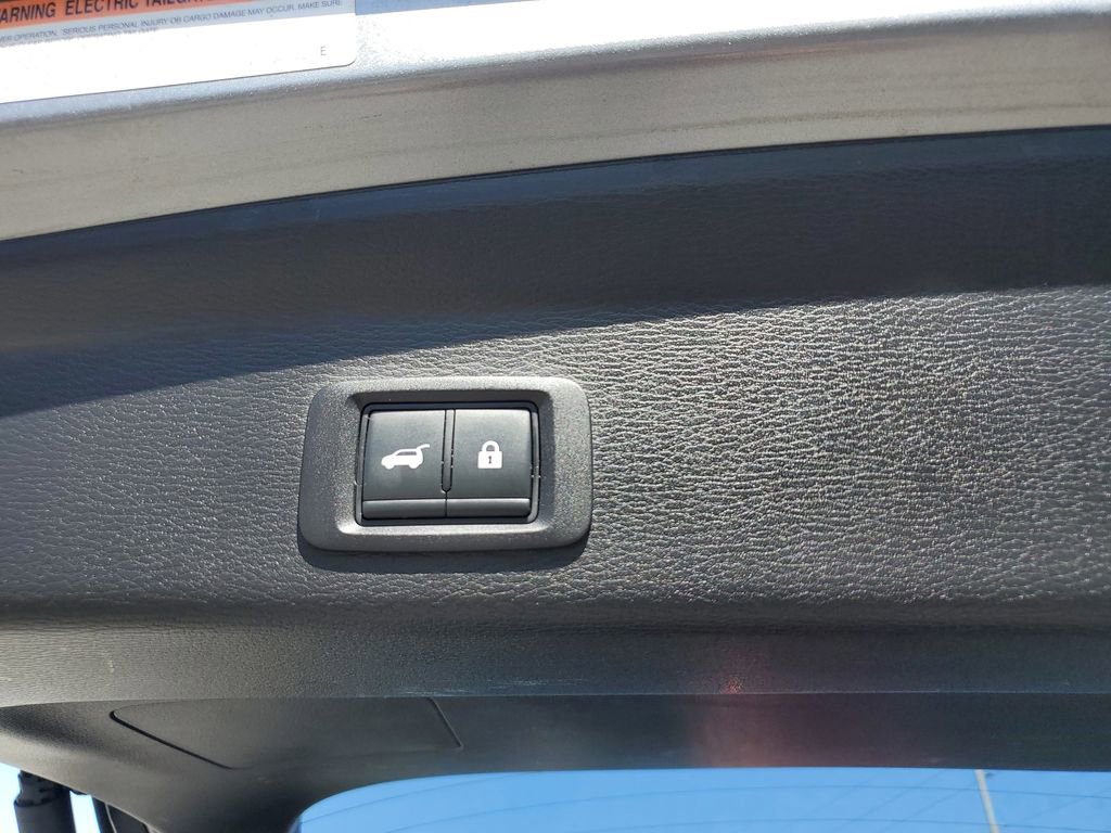 Used 2023 Mitsubishi Outlander SE image 8