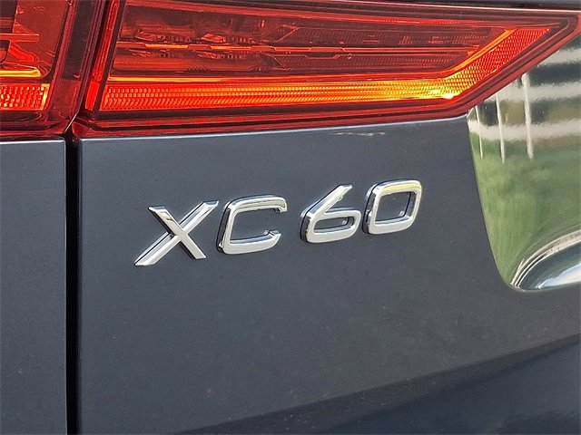 Used 2022 Volvo XC60 T8 Inscription w/ Advanced Package image 33