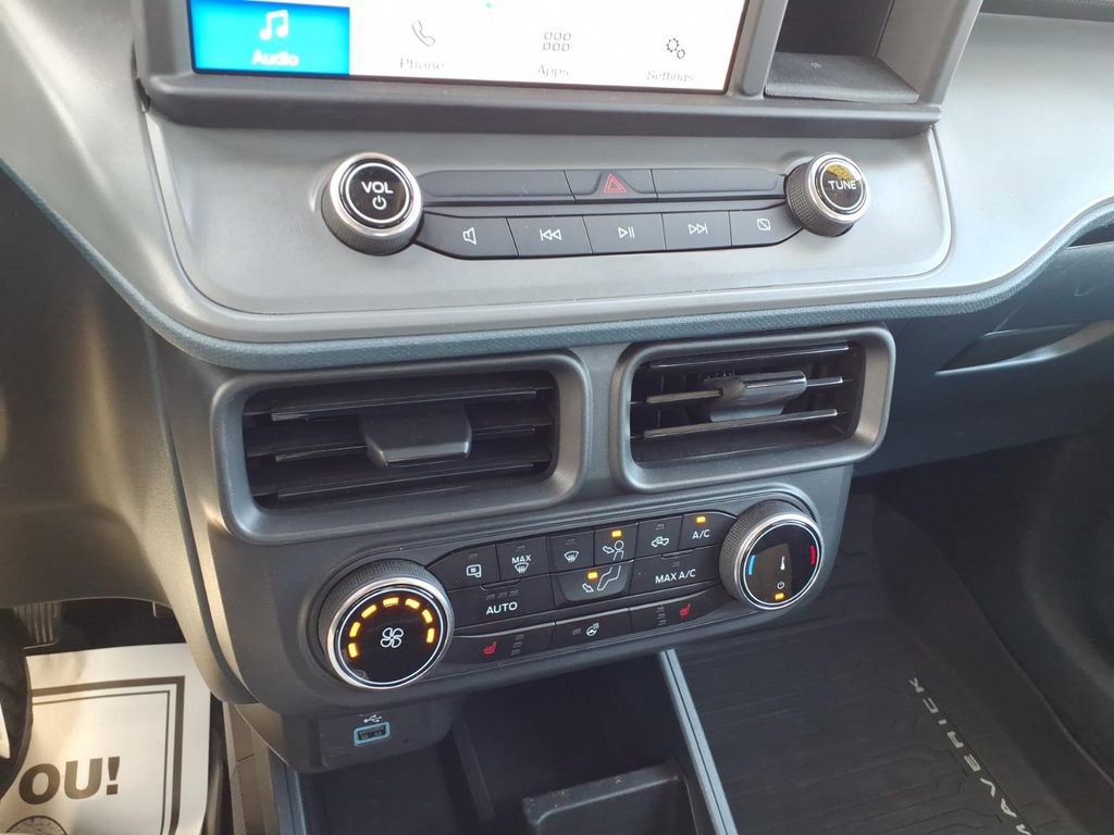 Certified 2024 Ford Maverick XLT w/ XLT Luxury Package image 21