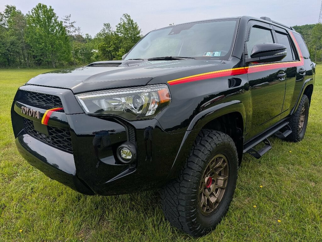Used 2023 Toyota 4Runner 40th Anniversary SE AWD/4WD image 11