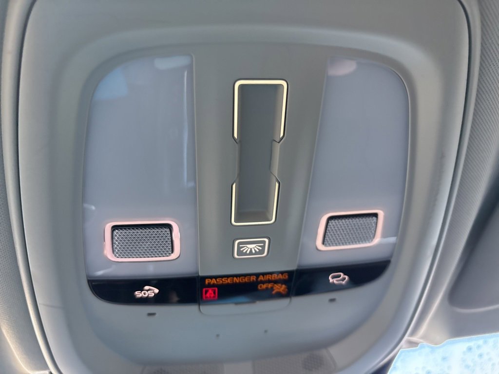 Certified 2024 Volvo V60 B5 Cross Country Plus w/ Protection Package Premier image 29