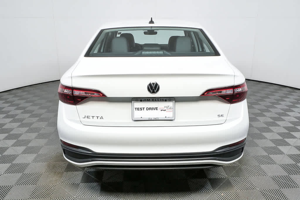 Used 2023 Volkswagen Jetta SE image 28