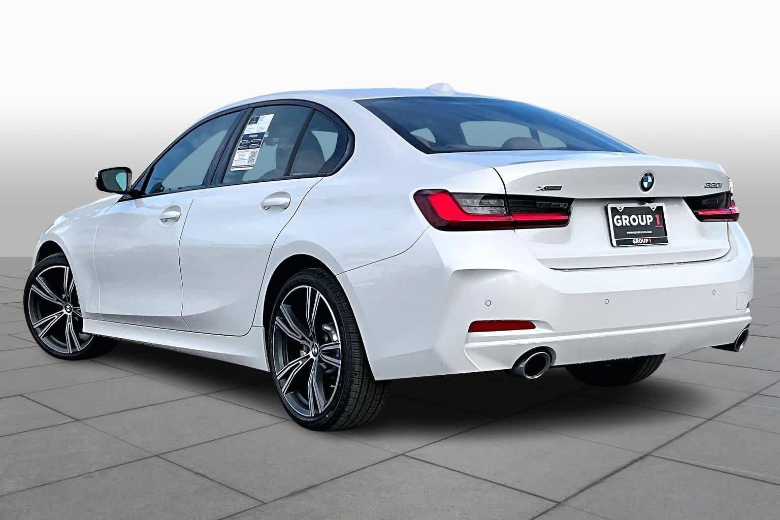 Used 2023 BMW 330i xDrive Sedan w/ Driving Assistance Package AWD/4WD image 12