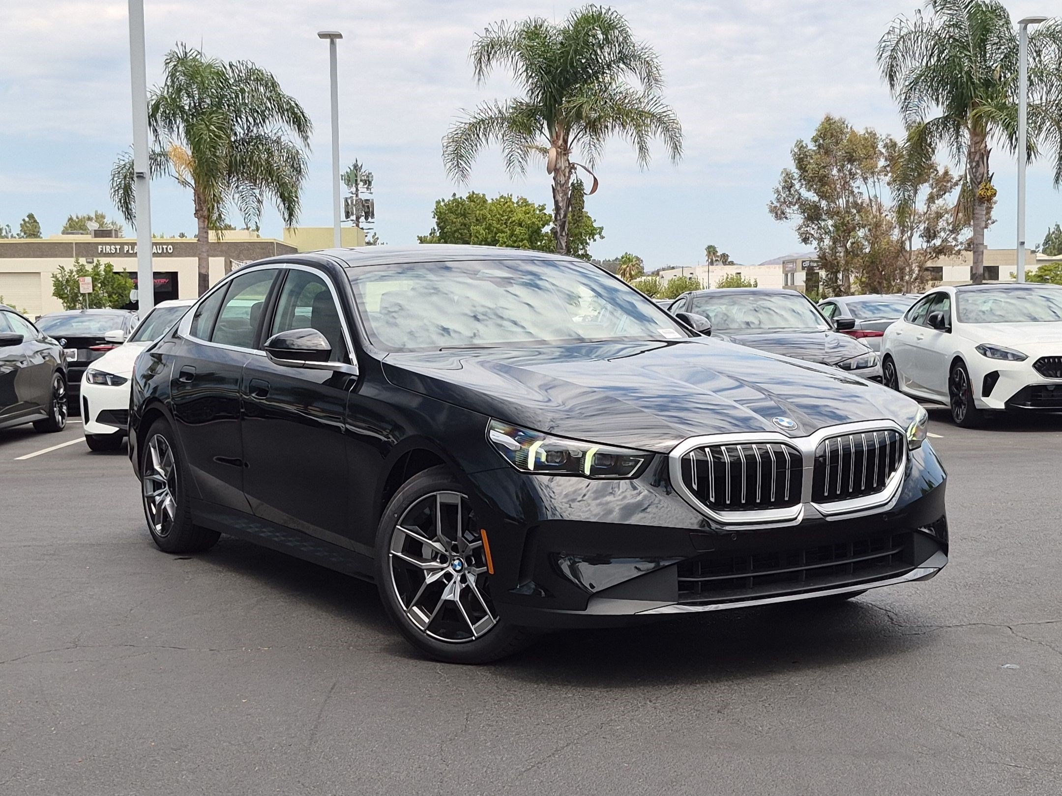 New 2027 BMW 530i w/ Convenience Package RWD image 2