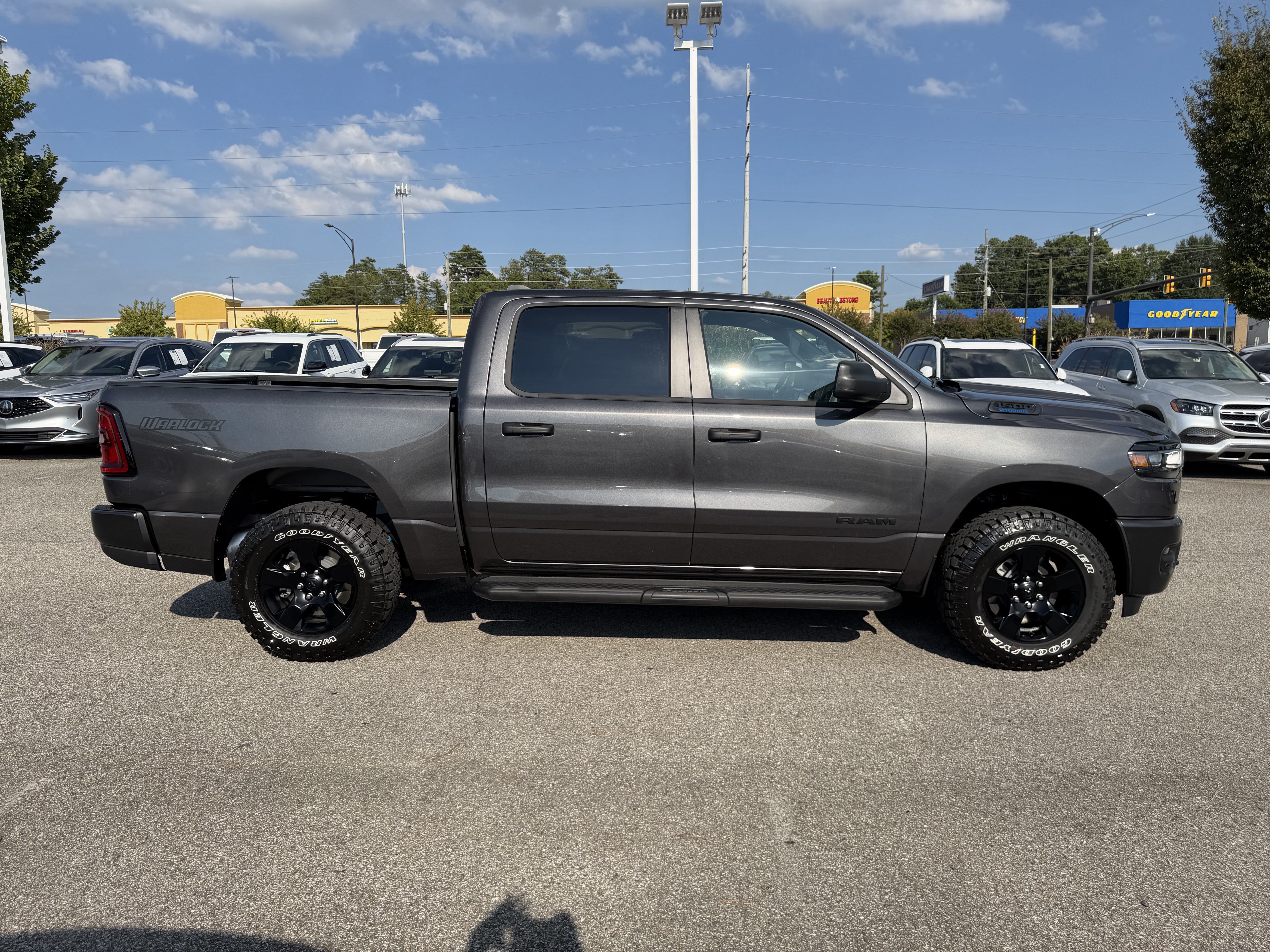 New 2026 RAM 1500 Warlock AWD/4WD image 11