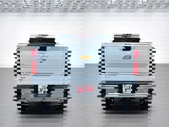 Used 2025 Chevrolet Silverado 1500 LTZ w/ Technology Package image 5
