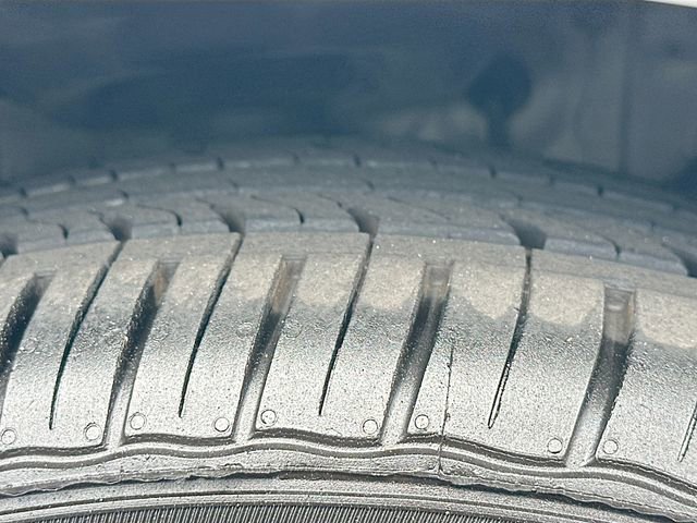 Used 2023 Toyota Camry SE image 30