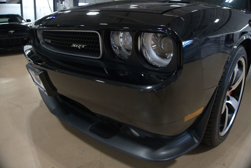 Used 2014 Dodge Challenger SRT8 w/ Harman/Kardon Audio Group image 10