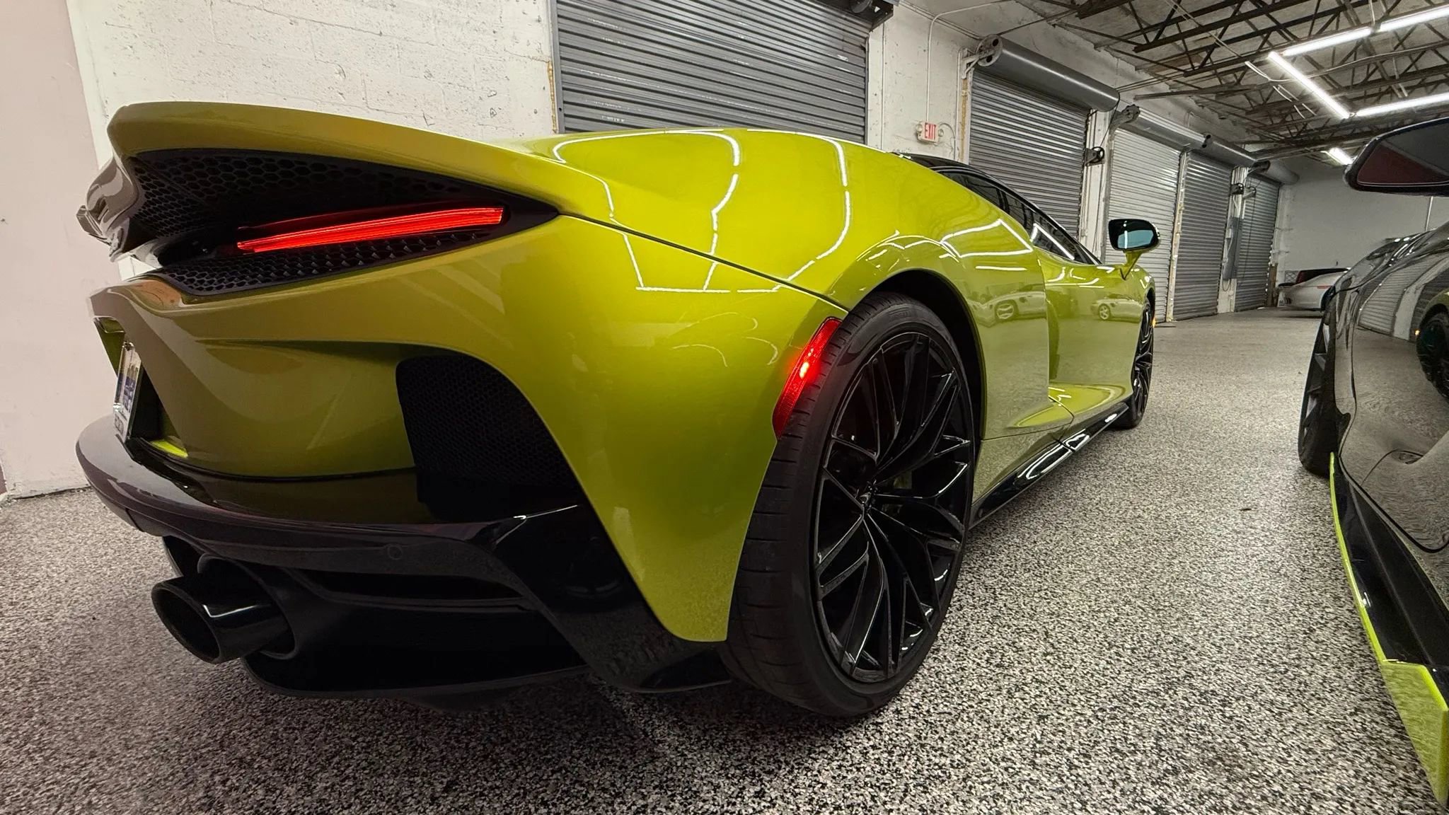 Used 2023 McLaren GT image 12