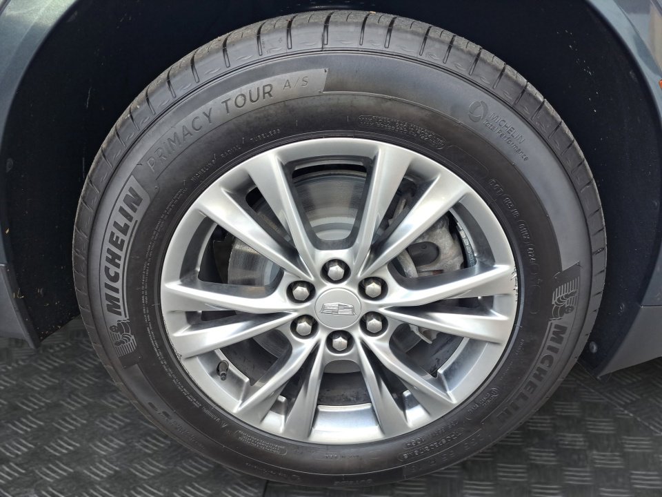 Certified 2021 Cadillac XT5 Premium Luxury image 17