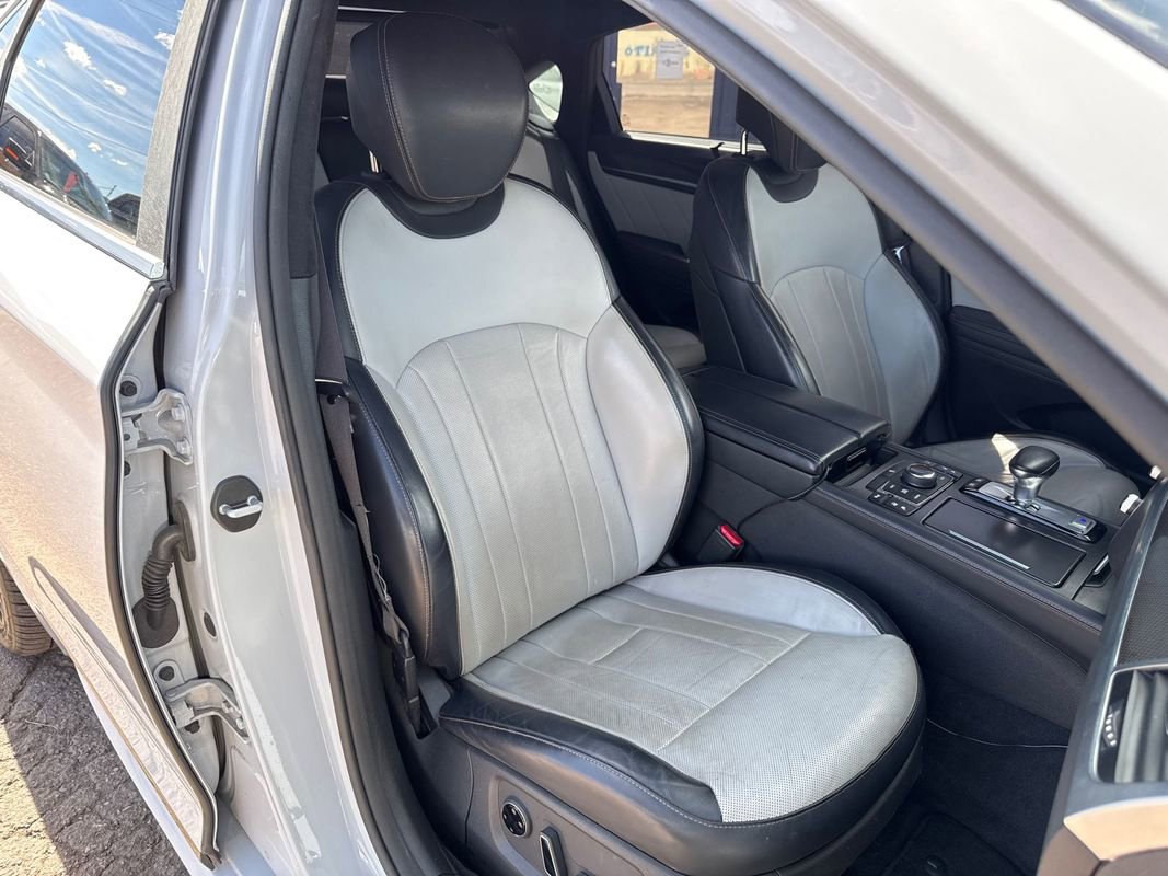 Used 2018 Genesis G80 3.3T Sport image 19