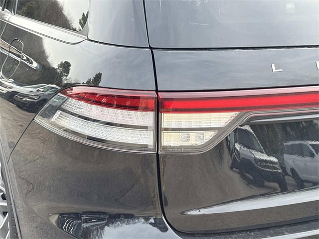 New 2026 Lincoln Aviator AWD w/ Jet Appearance Package image 11