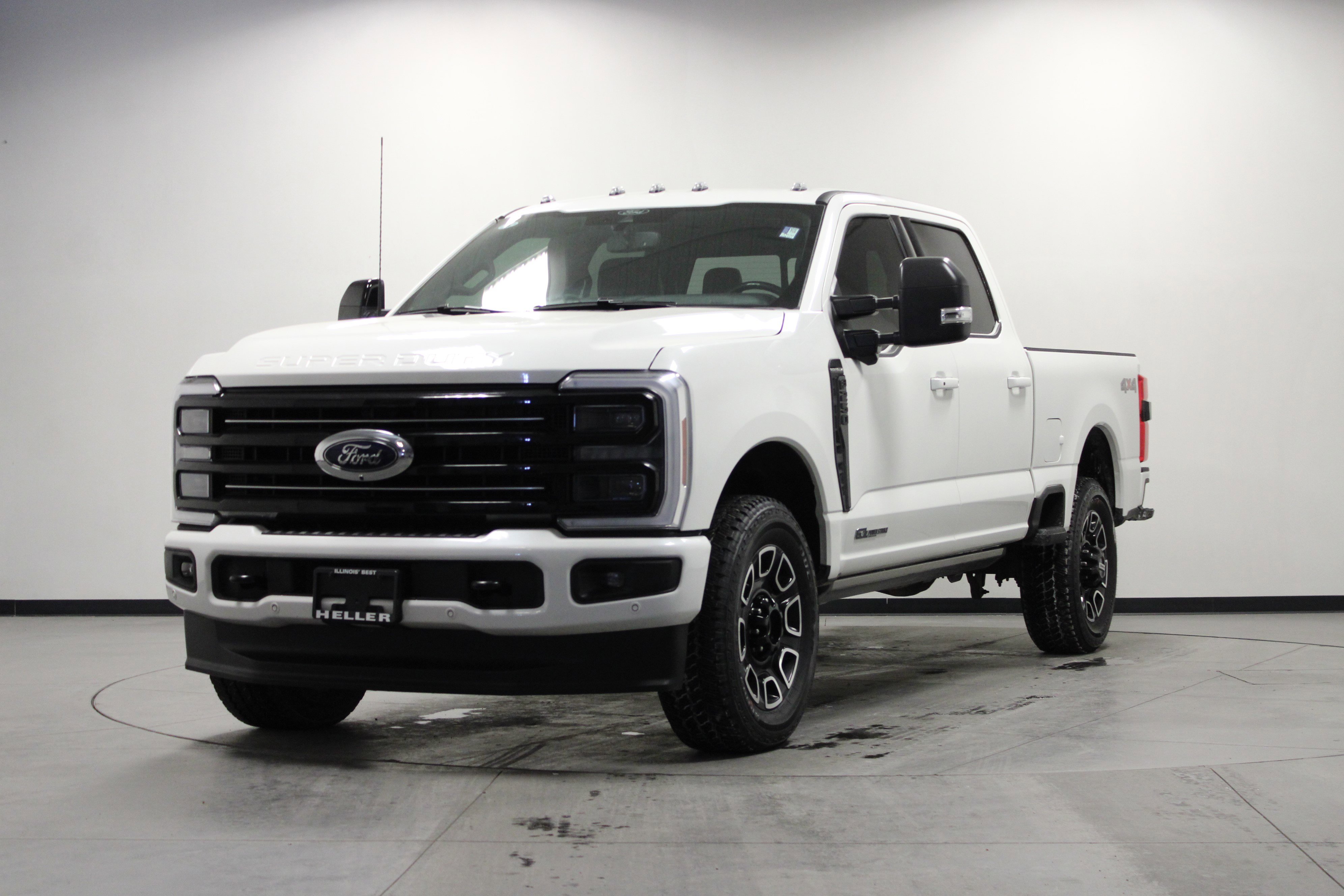 Used 2025 Ford F250 Platinum image 8