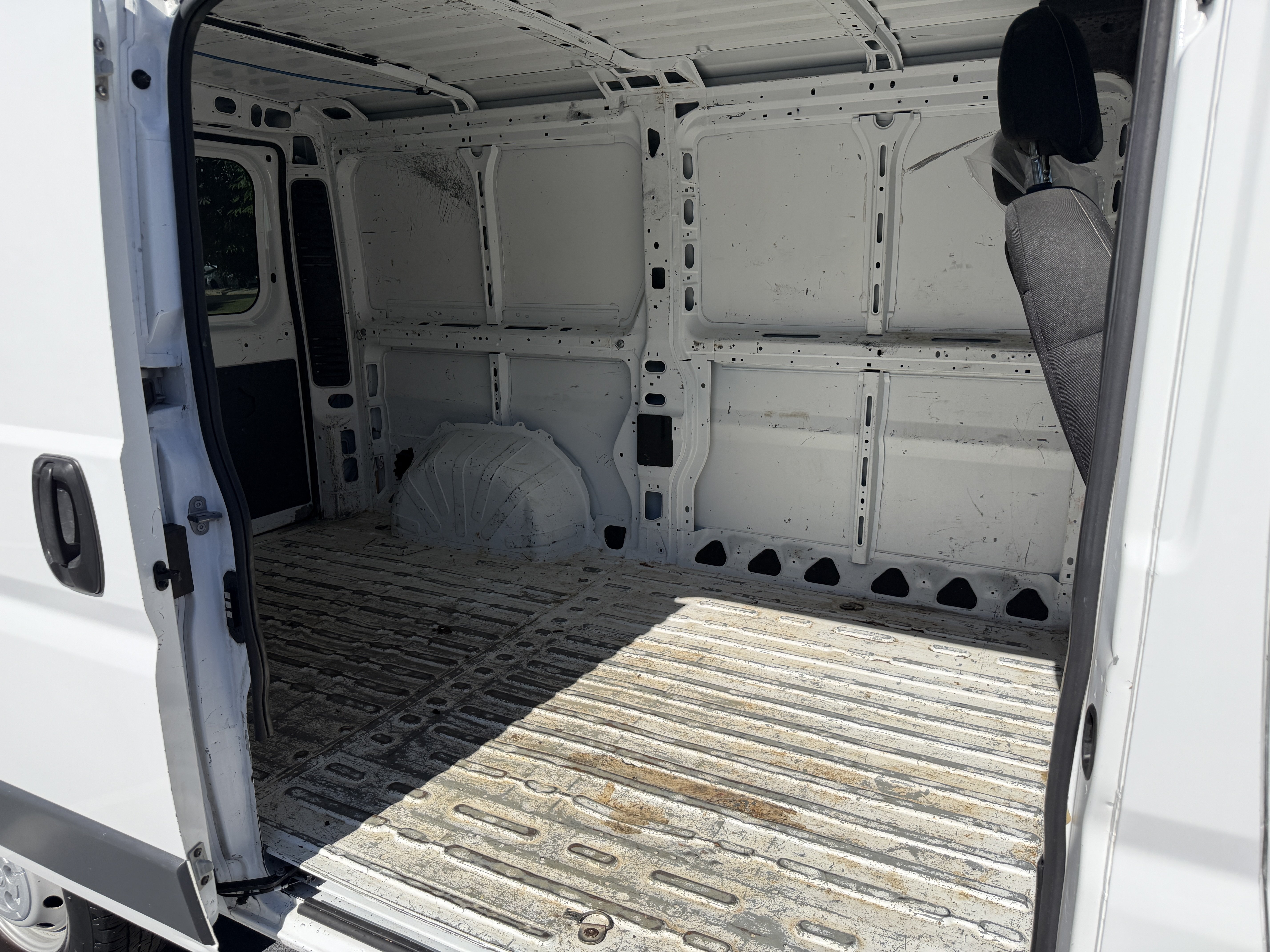 Used 2018 RAM ProMaster 1500 FWD image 24