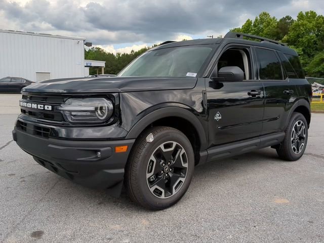 Used 2024 Ford Bronco Sport Outer Banks w/ Tech Package image 8
