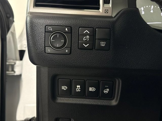 Certified 2023 Lexus GX 460 Premium w/ Premium Package AWD/4WD image 29