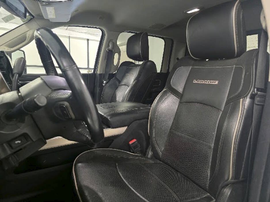 Used 2023 RAM 2500 Laramie AWD/4WD image 13
