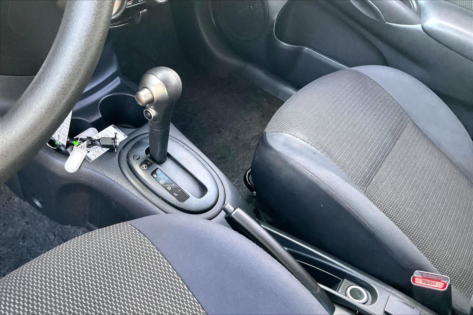 Used 2012 Nissan Versa FWD image 12
