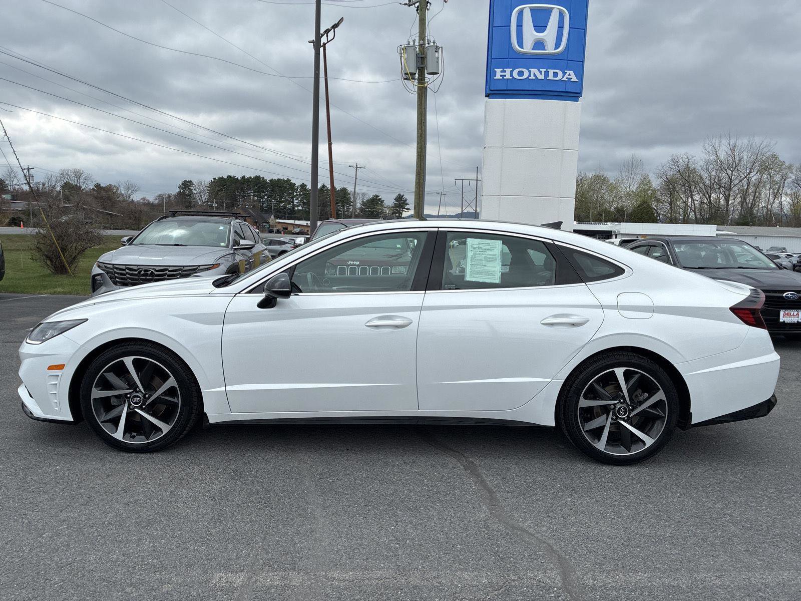 Used 2022 Hyundai Sonata SEL Plus FWD image 4