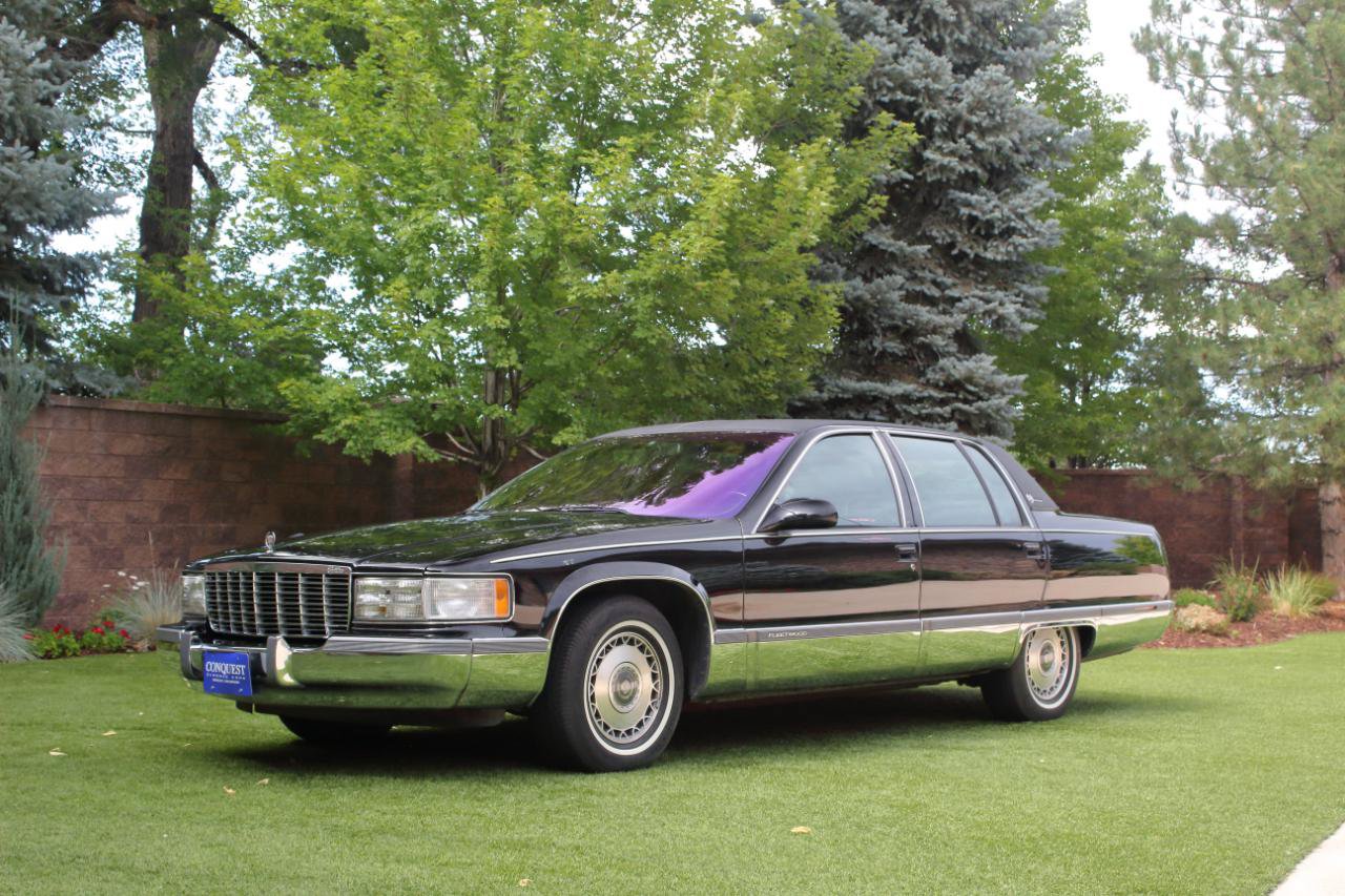 Used 1996 Cadillac Fleetwood Brougham RWD image 11