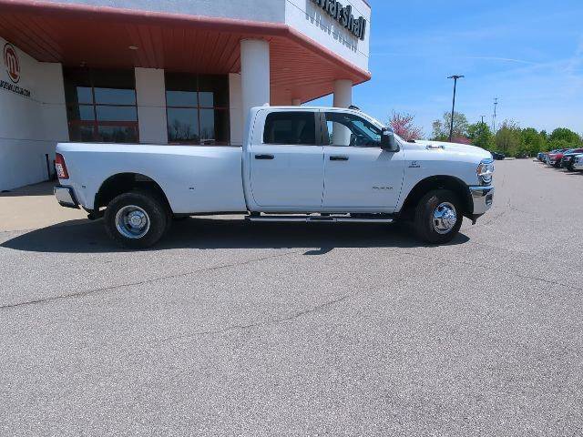 Certified 2024 RAM 3500 Big Horn image 32